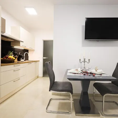 Lovely In With Wifi Zadar