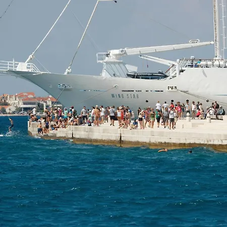 Apartament Lovely In With Wifi